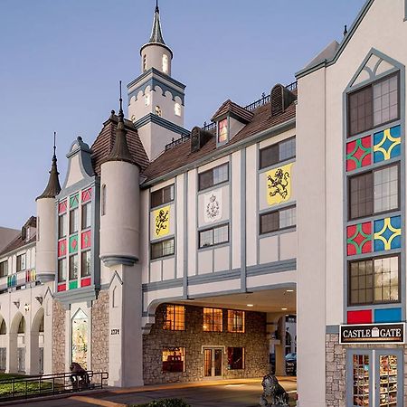 Castle Inn And Suites Анахайм Екстериор снимка