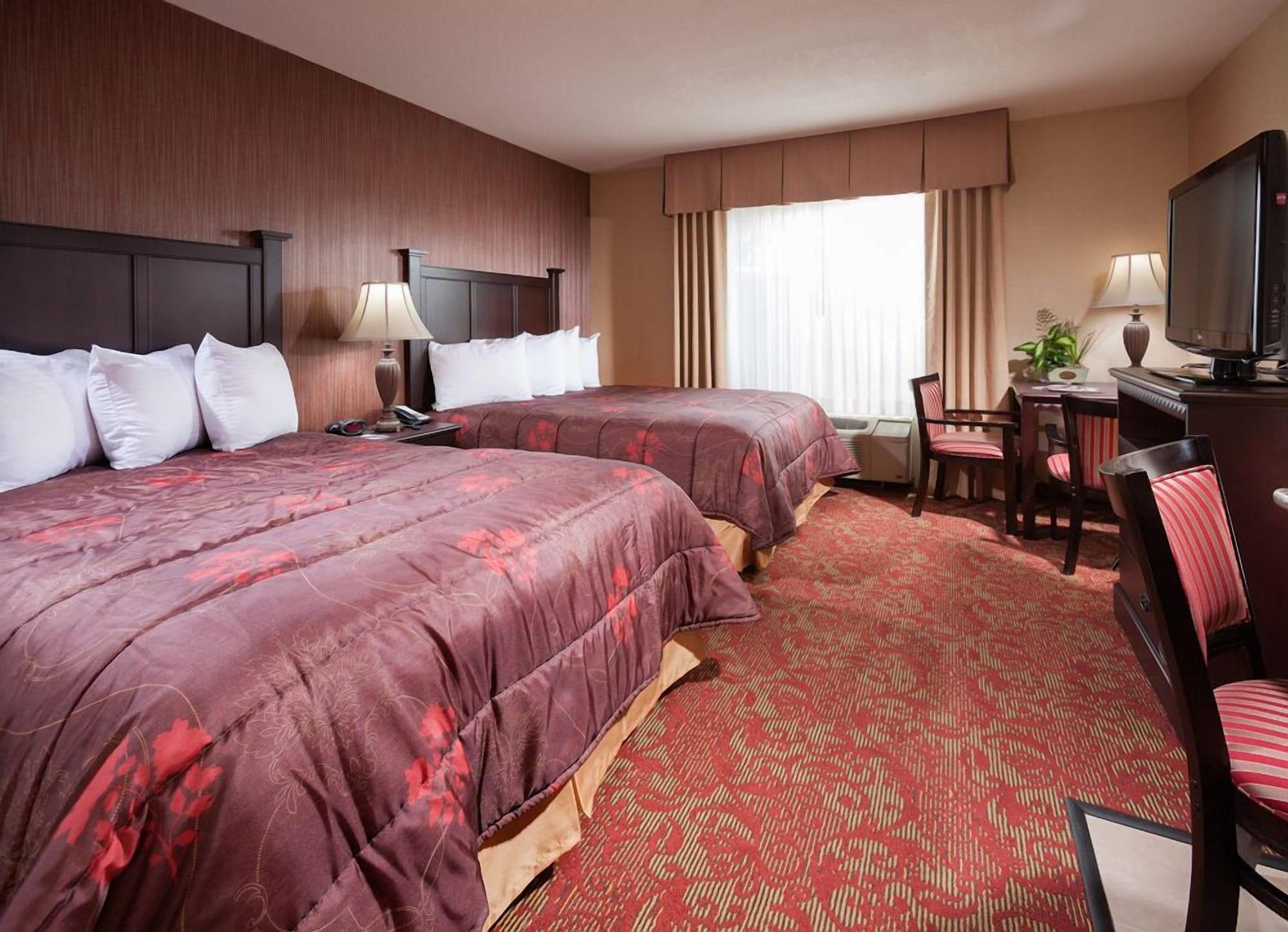 Castle Inn And Suites Анахайм Екстериор снимка